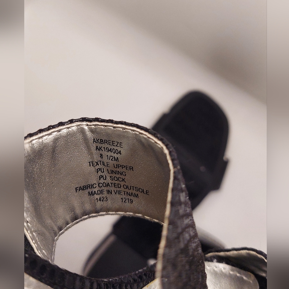 Ann Klein iFlex AKBREEZE Women's Size 8.5 - Picture 2 of 3